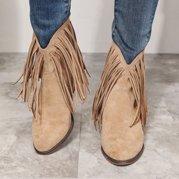 Wild Diva Lounge Noble-01 Fringe Faux Suede Taupe Western Ankle Boots Size 10 - Picture 2 of 5
